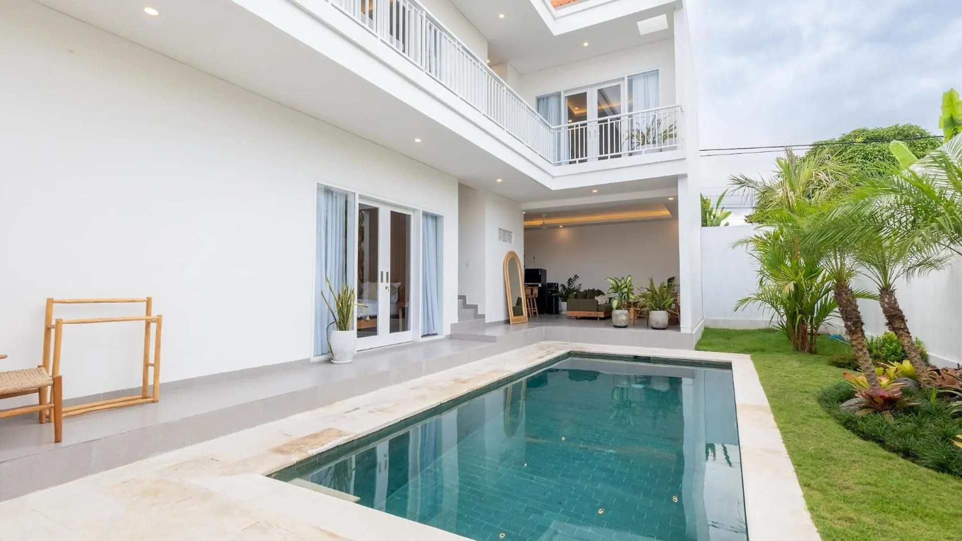 Casa Moana Seminyak 3Br Stylish Private Pool Villa 0*,  Indonesien