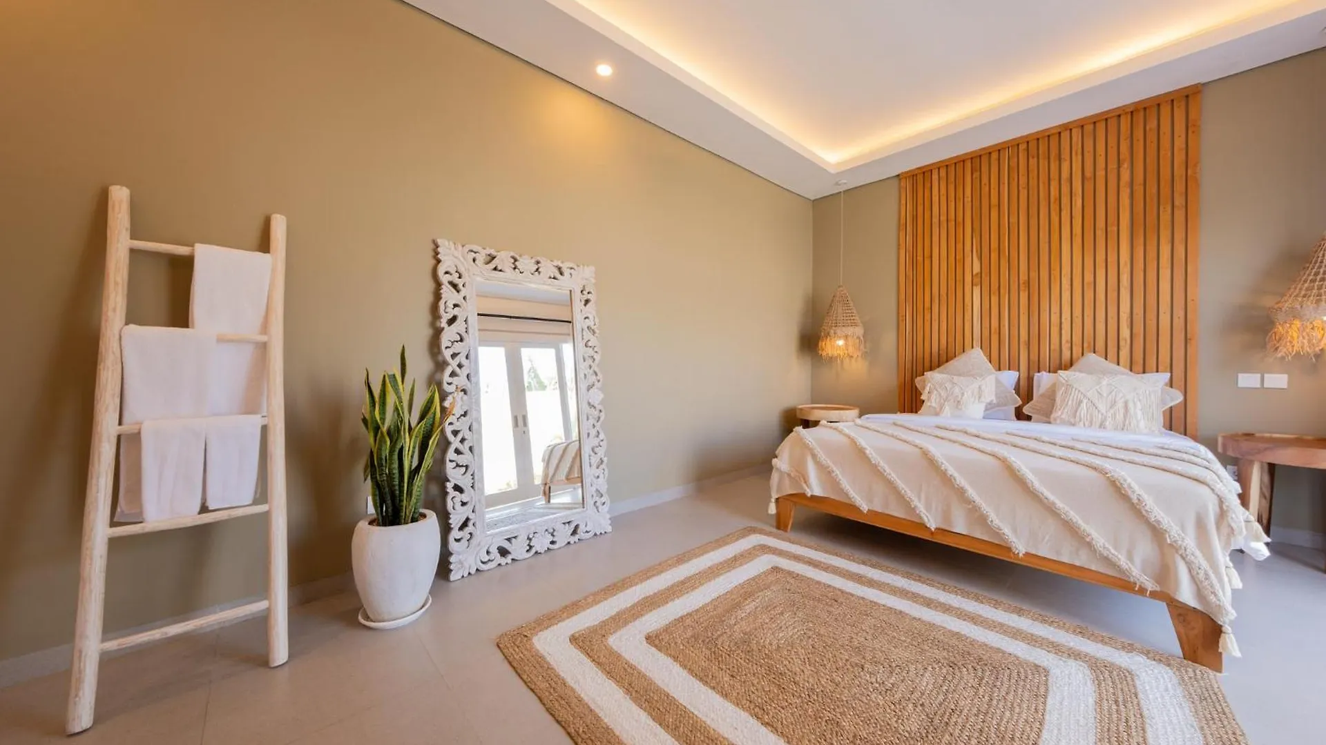 Casa Moana Seminyak 3Br Stylish Private Pool Villa 0*,  Indonesien